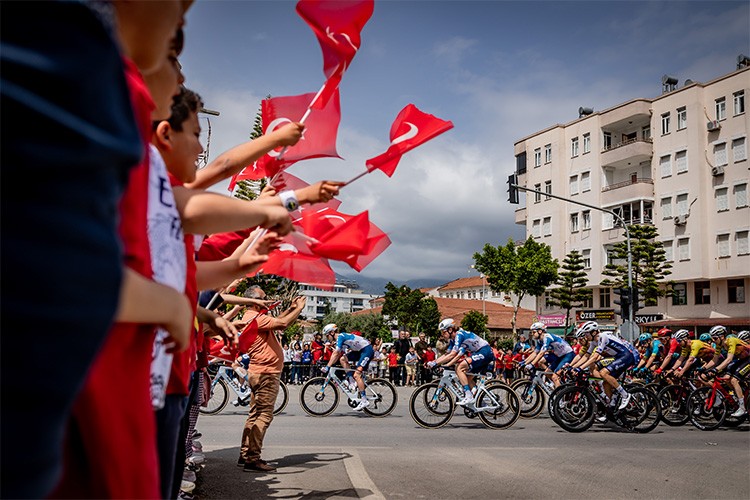 Antalya'dan İzmir'e 8 gün, 8 etap, 1.153 kilometre