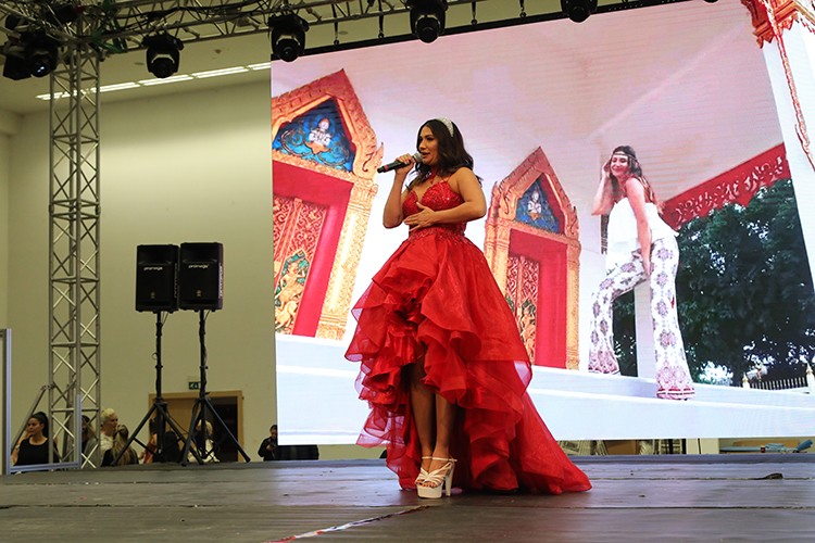 Evlilik Fuarı'nda ünlüler