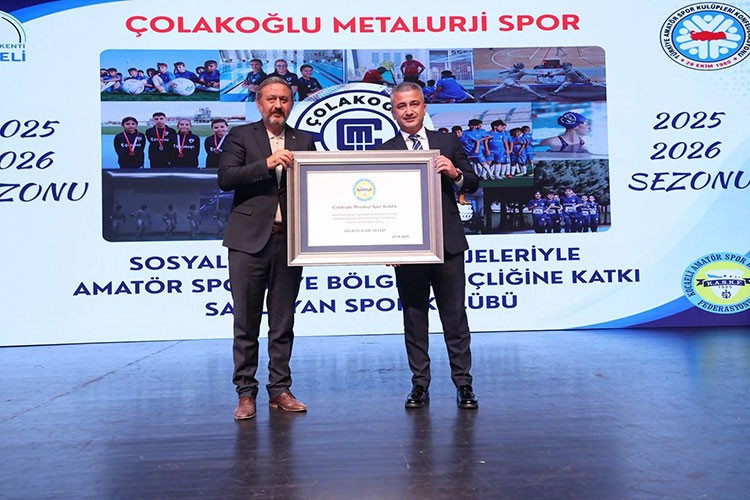 Gençliğe ve amatör spora verdiği destek ödülle taçlandı