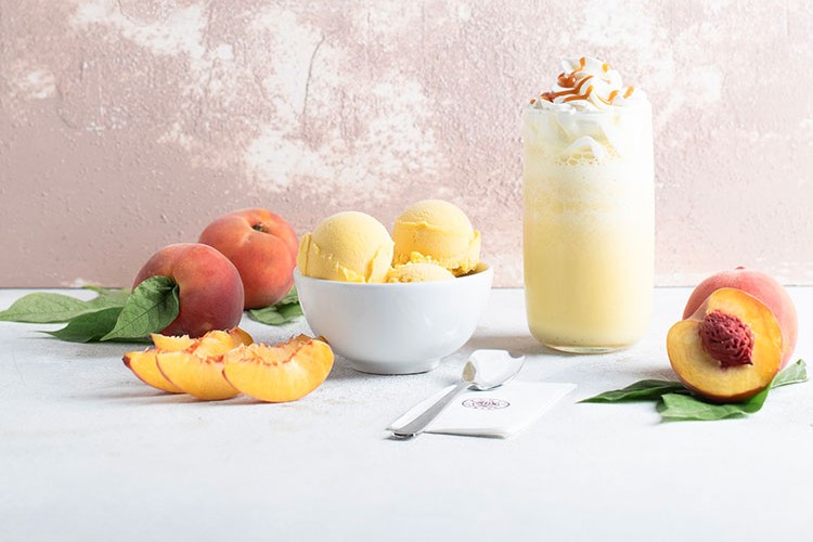 Misafirlerini Şeftalili Lezzetlerle Buluşturuyor