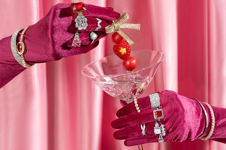 Zsa Zsa Zsu Sevginin En Renkli Hali