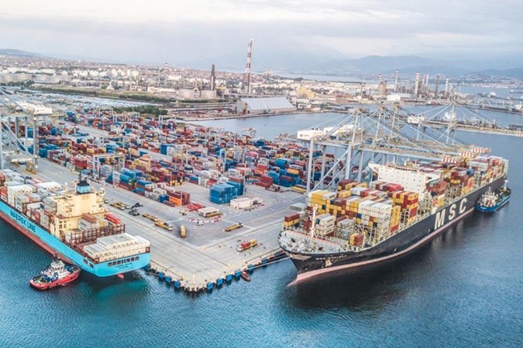 Karadeniz'den 11 ayda 201 ülkeye ihracat yapıldı