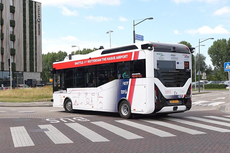 Rotterdam Havalimanı'na iki Otonom e-ATAK modelini teslim etti