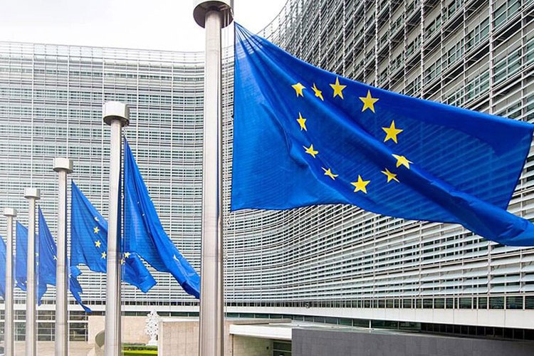 AB'de kredilerdeki büyüme ivme kaybetmeye devam ediyor