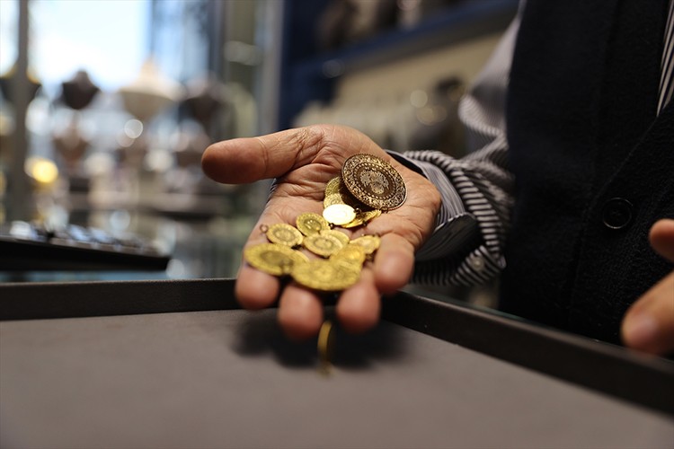 Altının kilogram fiyatı 4 milyon 295 bin liraya geriledi