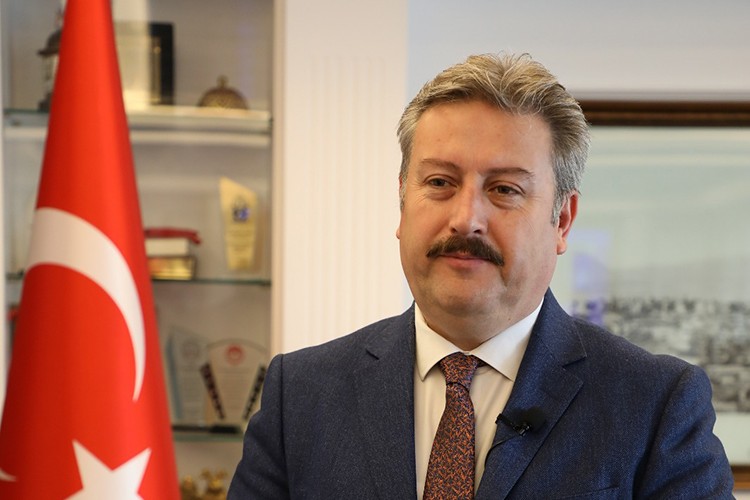 Stantı kapatılan pazarcı esnafından vergi alınmayacak