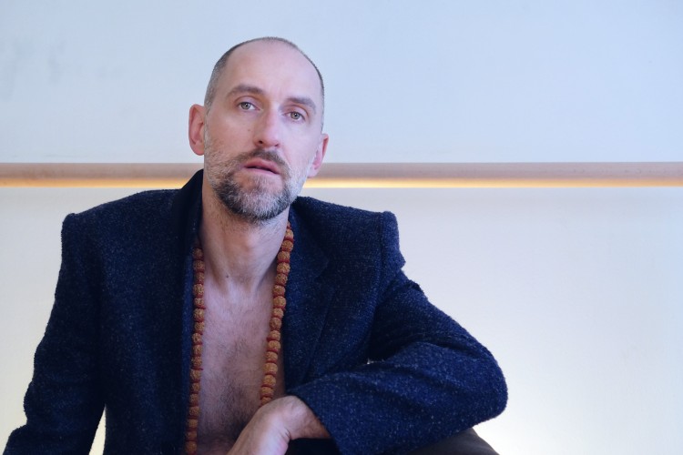 Blindate : Dama Dama Alan Kadikoy'de