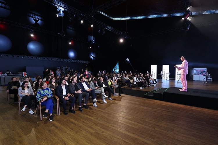 Eğitimli Kelebek Mimarları ile Birlikte Tasarlayın