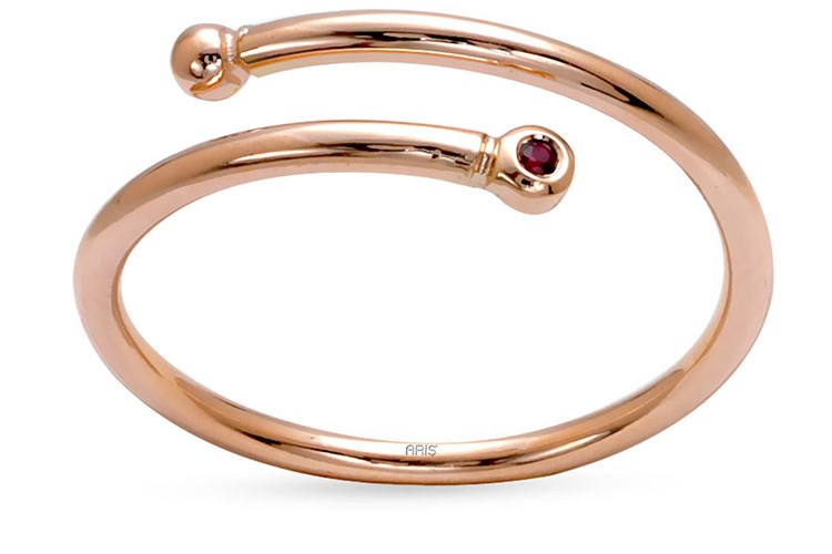 Ariş Pırlanta'dan yakut tasarımları