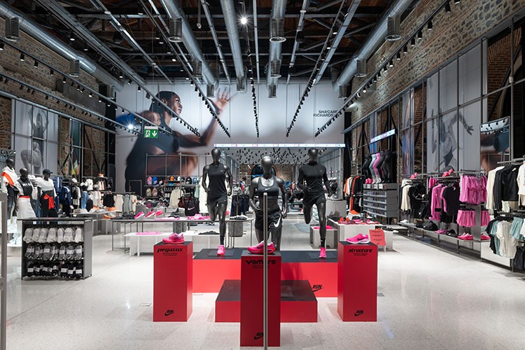 İstanbul'a özgün konseptiyle yepyeni bir mağaza: Nike Haliç