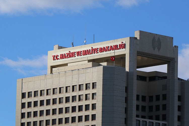 Hazine dolar cinsi tahvil ve kira sertifikası ihracı gerçekleştirdi