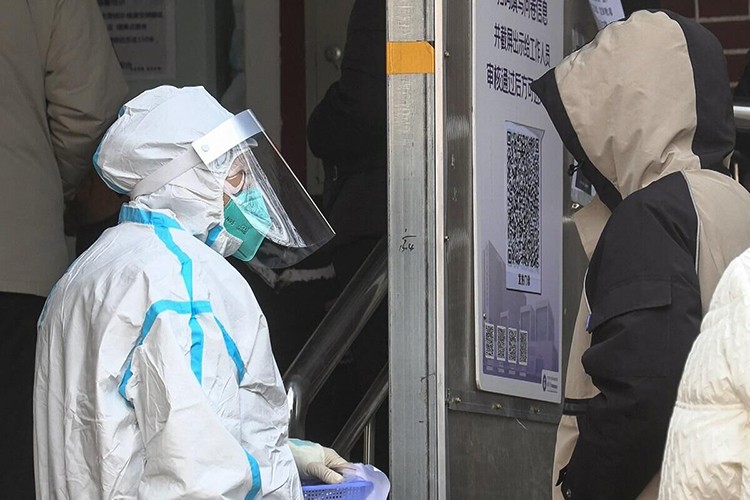 Çin'de vakalar artıyor: Uzaktan eğitime geçilecek