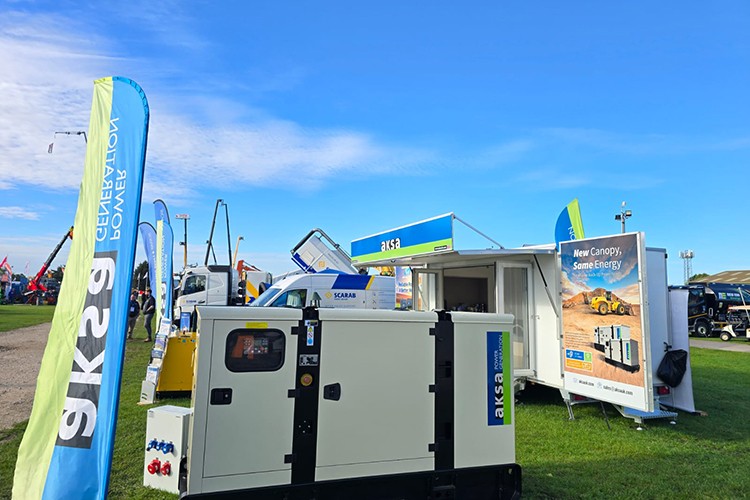 Aksa Jeneratör enerji teknolojilerini sergiledi