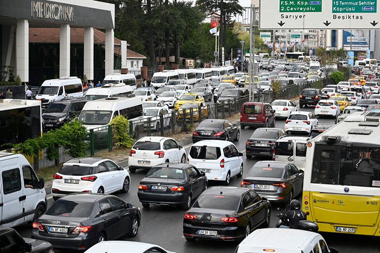 Trafiğe kaydı yapılan araç sayısı 3 aydır düşüyor