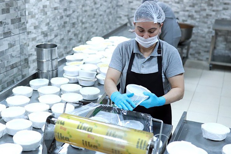 "Gıda çalışanları bir an önce aşılanmalı"