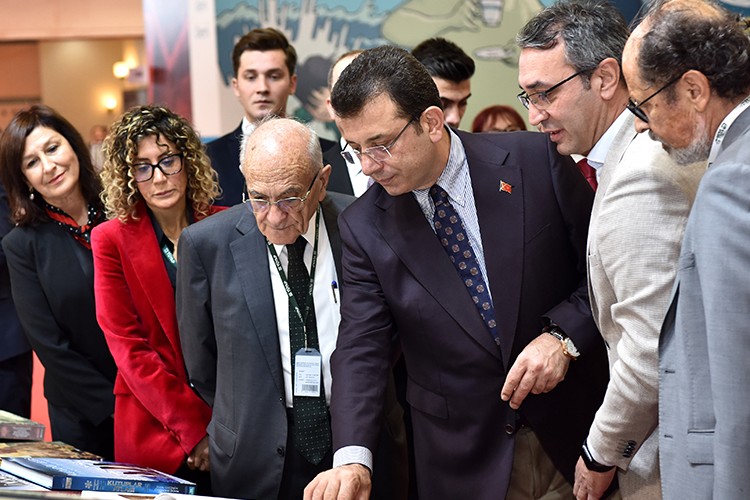 2000'den fazla yazarın imza günü kitapseverlerle buluşacak