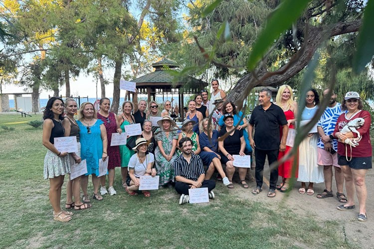 Antalya'da "5. Yaz Sanat Kampı ve Kültür Sanat Çalıştayı" başladı