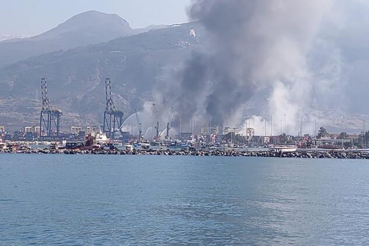 İskenderun Limanı'nda denizcilik faaliyeti başladı