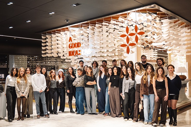 Öğrencilerin mobilya tasarımları ünlü markaların kataloglarına girdi