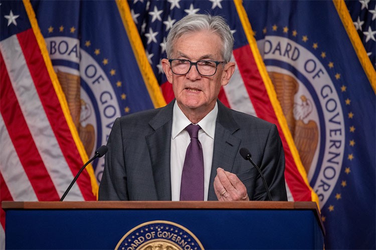 Powell, "bina yenilemesi" projesine ilişkin sorulara yanıt verdi