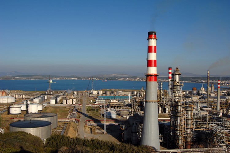 Rafineride enerji kesintisi