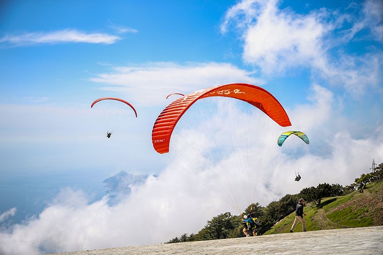 Yamaç paraşütüyle uçuş sayısı her yıl artıyor