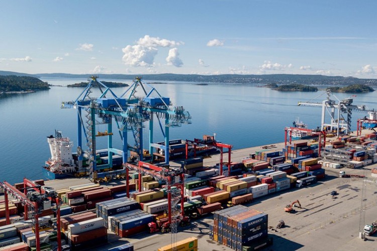 Yılport'tan Avrupa'da yeni konteyner hattı