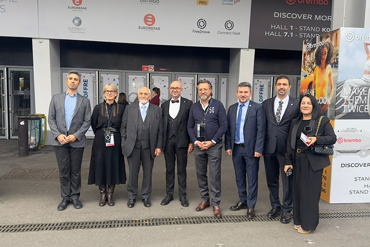 OSS Derneği Türk Otomotiv Aftermarketini Paris'te küresel sahneye taşıdı