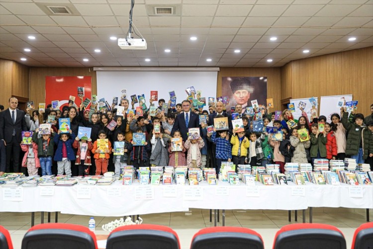11 bin derslik için 285 bin kitap alındı