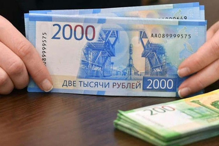 Rusya 8 ayda 2,3 trilyon ruble bütçe açığı verdi