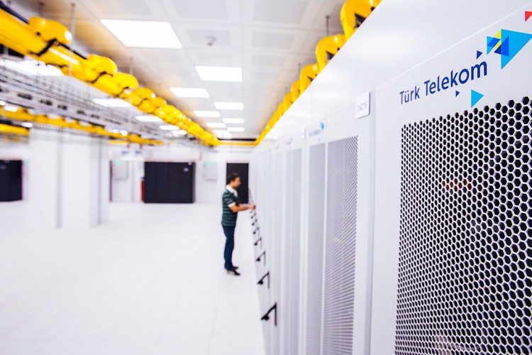 Türk Telekom'dan kurumların veri ve altyapılarına yerli çözümlerle destek