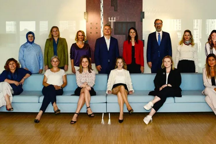 EY Girişimci Kadın Liderler Programı uzatıldı