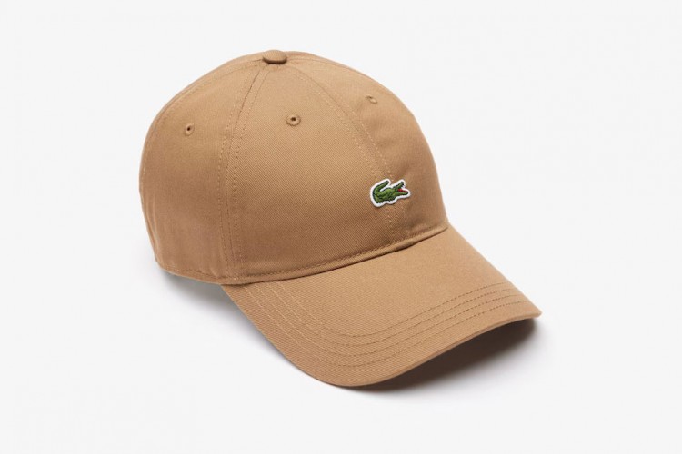 Lacoste'tan Mocha Mousse zarafeti