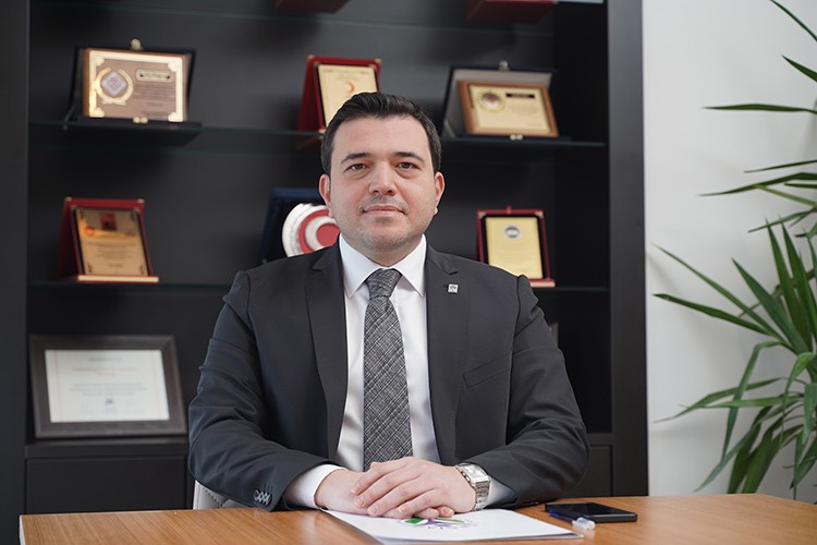 "Tüm öğretmenlerimize minnet duyuyoruz"