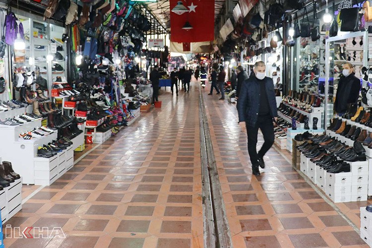 Esnafın kredi borcu ertelendi