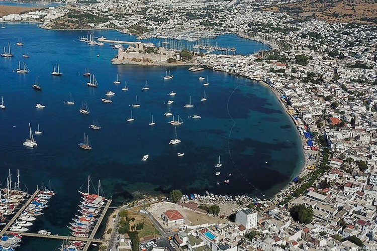Yabancı konaklama süresini uzatıyor, yerli kısaltıyor