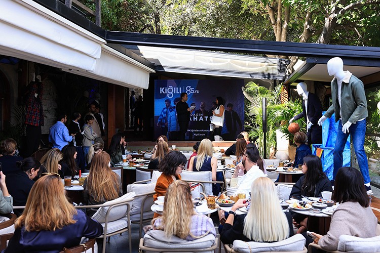 Sonbahar - Kış koleksiyonunu tanıttı