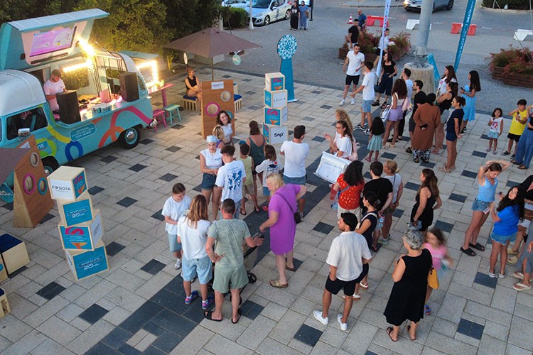 Watsons, WBUS ile yaz coşkusuna ortak oluyor