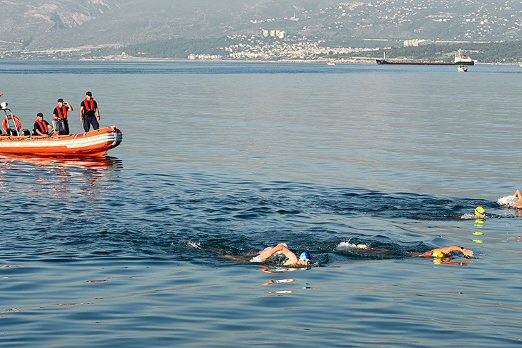 4. İskenderun Körfezi Açık Deniz Yüzme Maratonu tamamlandı