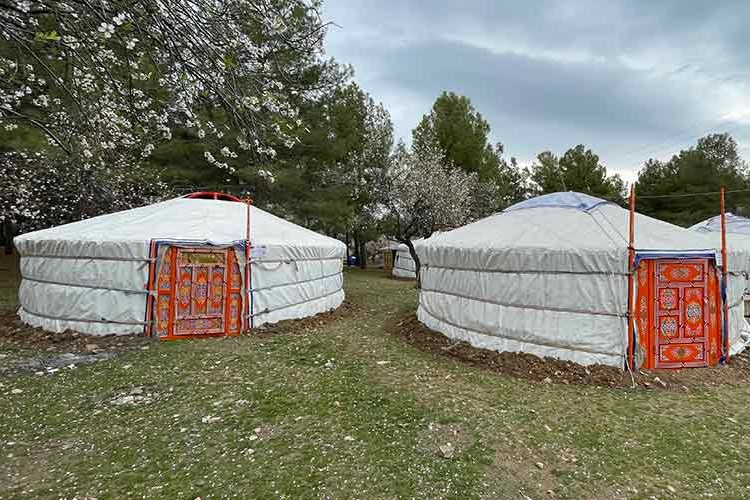 Moğolistan'dan gönderilen 40 otağ Adıyaman4da kuruldu