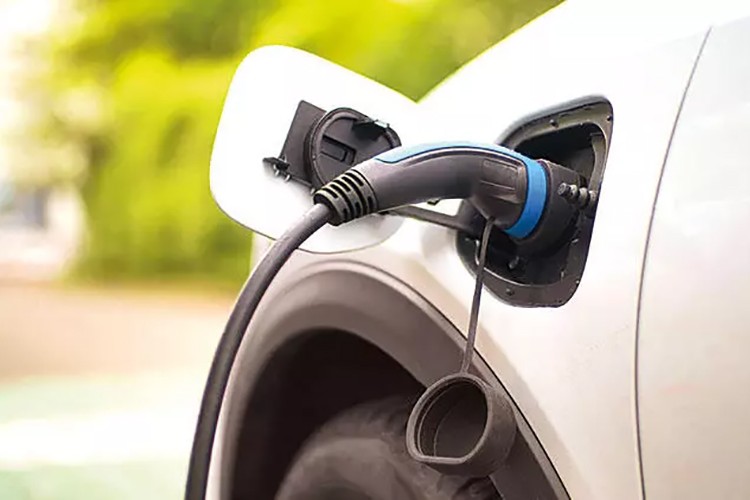 Şarj ağı işletmecilerine 31 Ocak 2024'e kadar süre verildi
