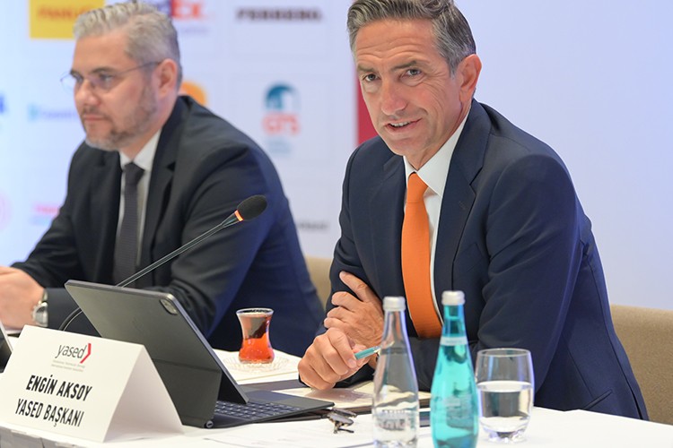 Türkiye doğrudan yatırımı çeken ülke olmalı