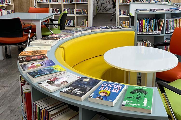 TSKB '11 İlde 11 Kütüphane' Projesi Kapsamında 7. Okul Kütüphanesini Diyarbakır'da Açtı