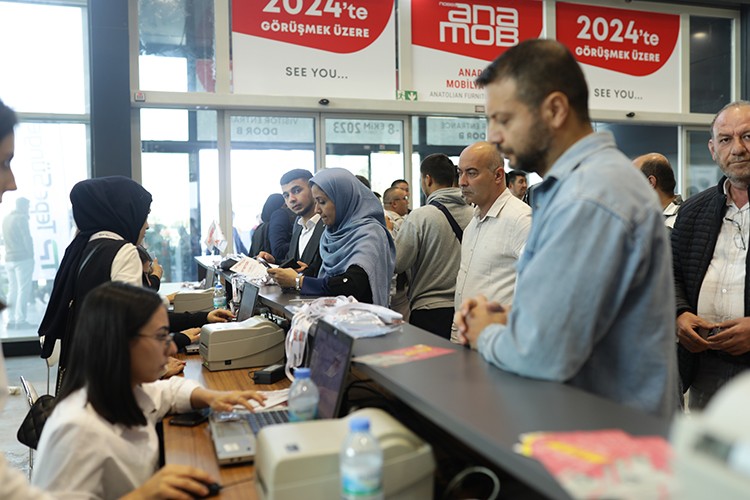 Rekor ziyaretçi katılımı