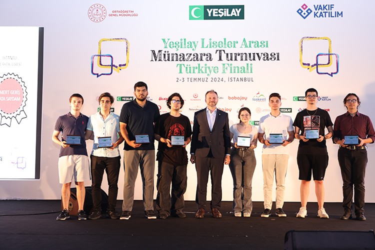 Yeşilay'ın bağımlılıklarla mücadelesine bir tuğla da Gençler koydu