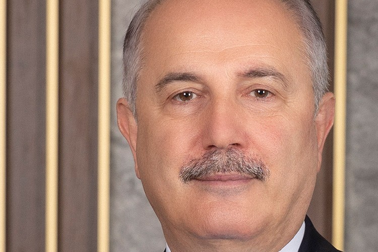 VakıfBank'ın Milli Ekonomiye Katkısını 8 Kat Artıran Abdi Serdar Üstünsalih Güven Tazeledi