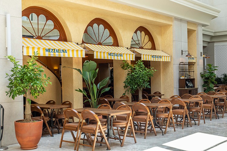 Yenilenen Mezzaluna ile sanata bir yer açtık