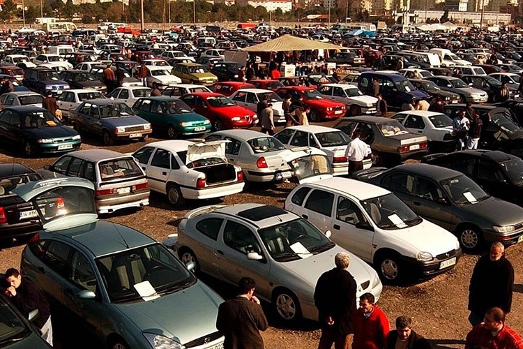 İkinci elde keskin artış