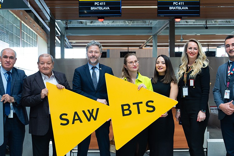 İstanbul Sabiha Gökçen-Bratislava ilk kez direkt uçuşla İstanbul'a bağlandı