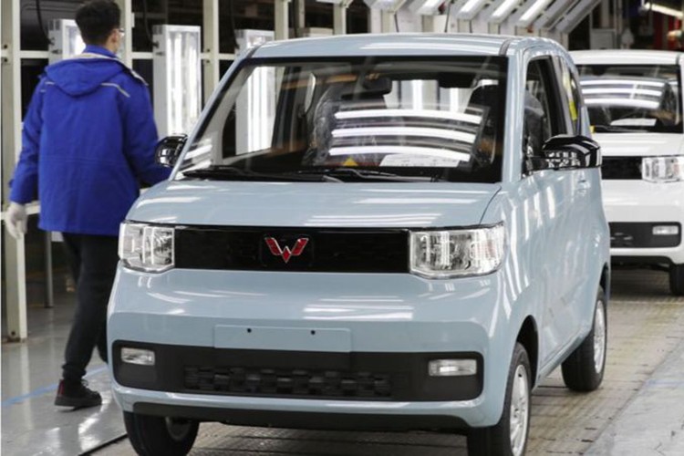 Tesla'yı ikiye katladı